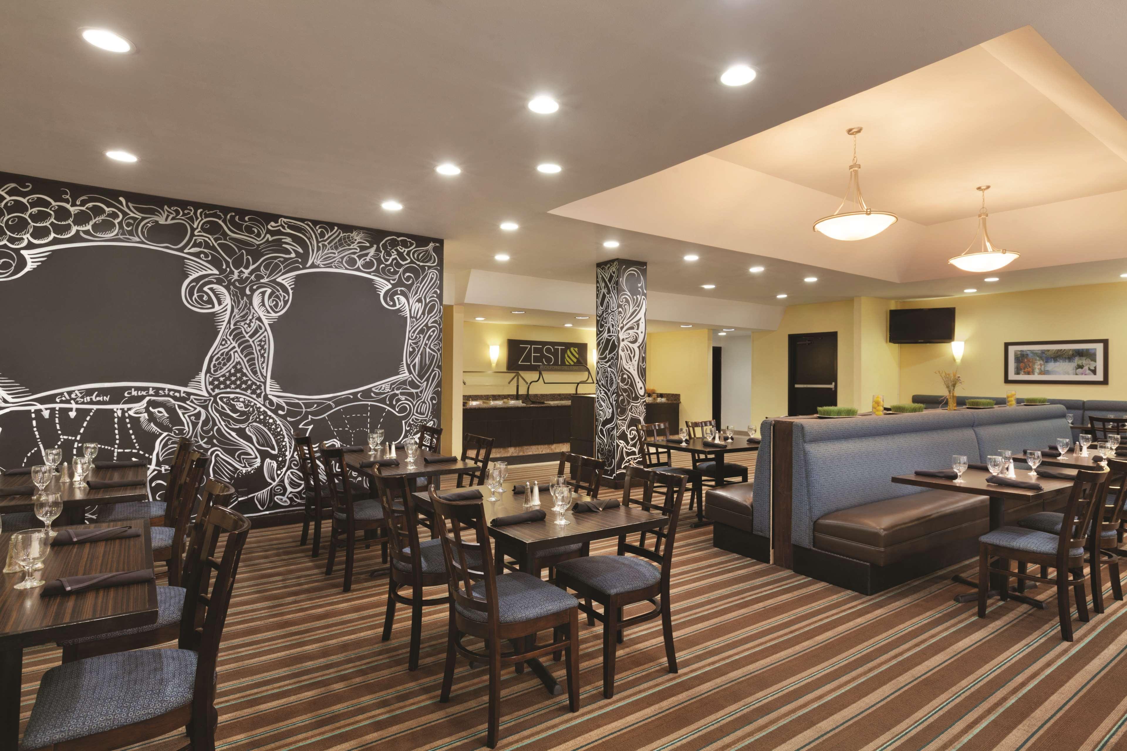 Radisson Conference Center 3* Fresno