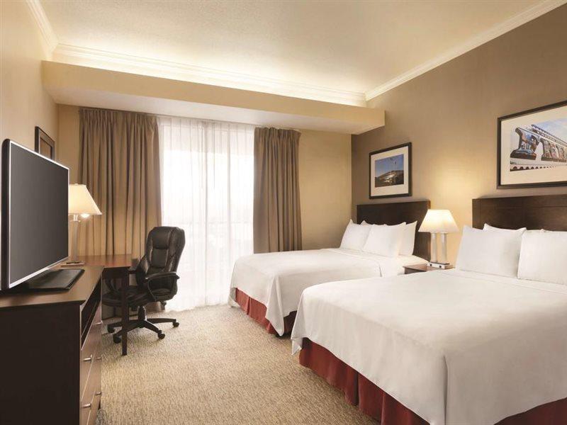 Hotel Radisson Conference Center 3*