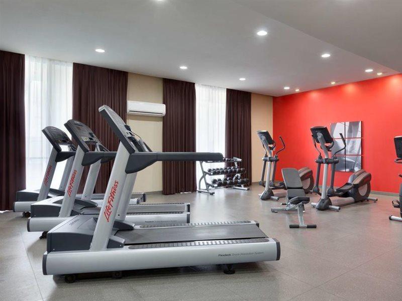 Radisson Conference Center Hotel Fresno