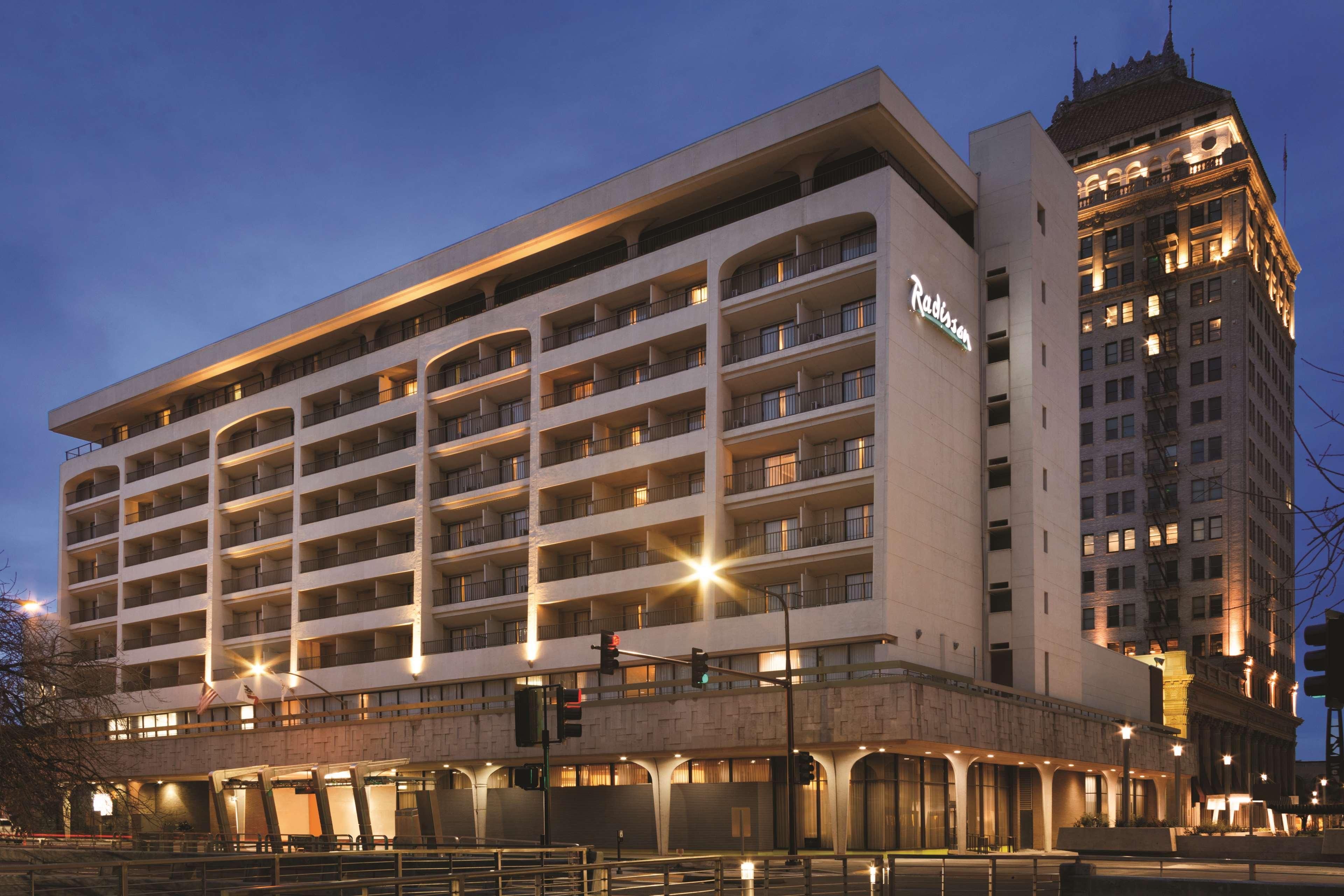 Hotel Radisson Conference Center 3*