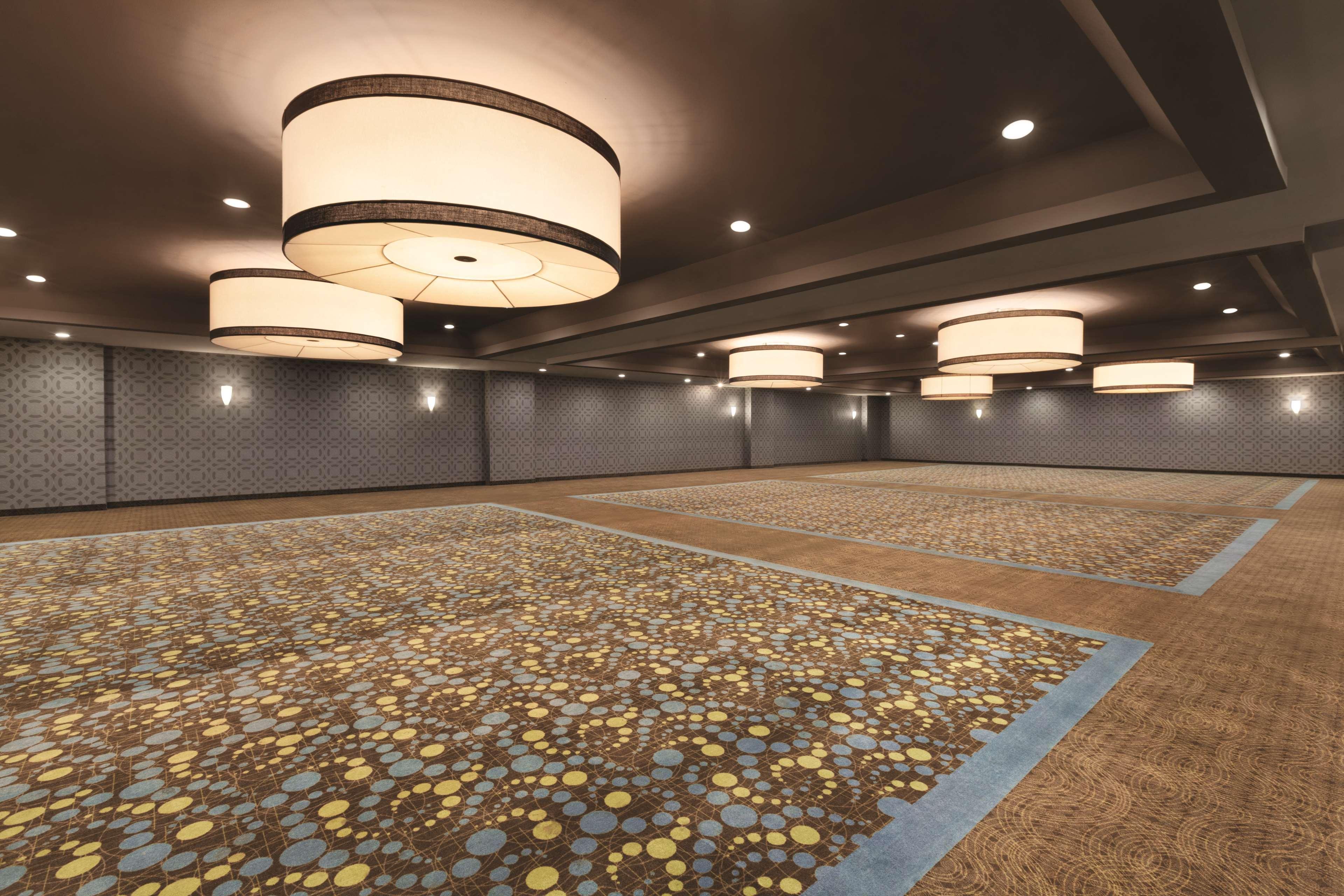 Radisson Conference Center Hotel Fresno
