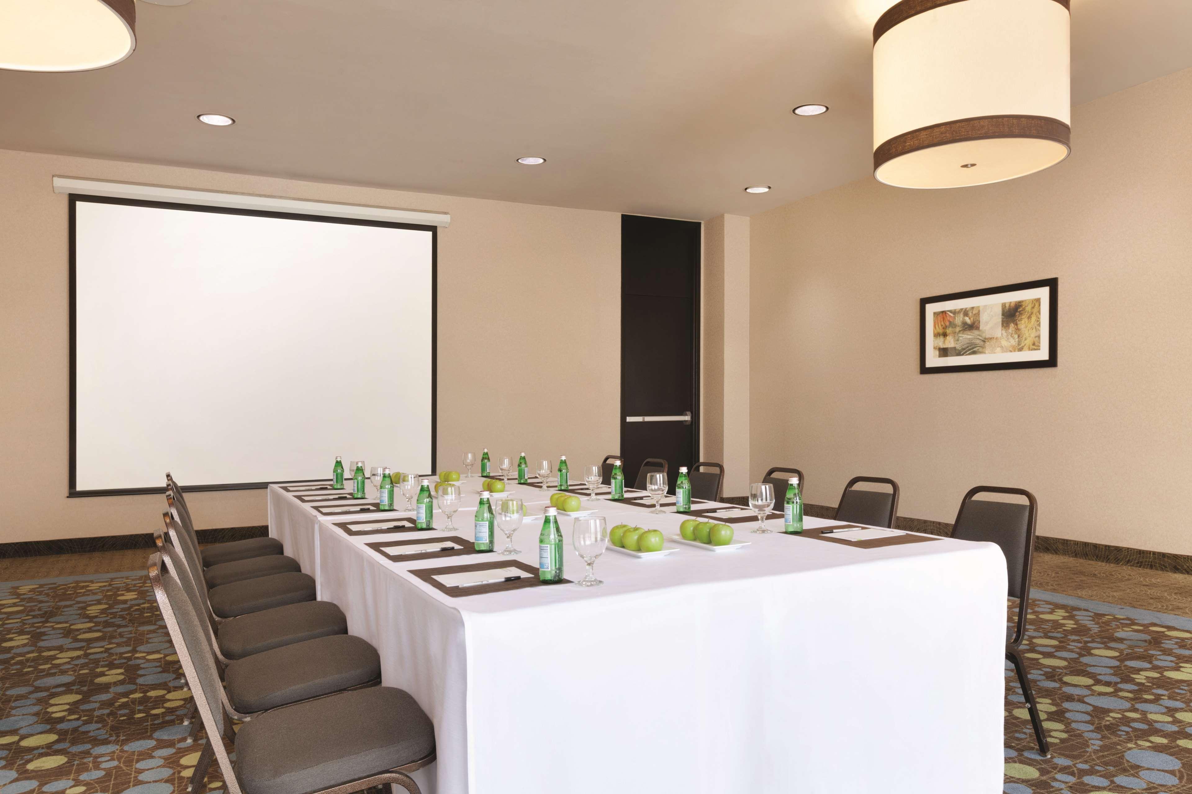 Radisson Conference Center Hotel