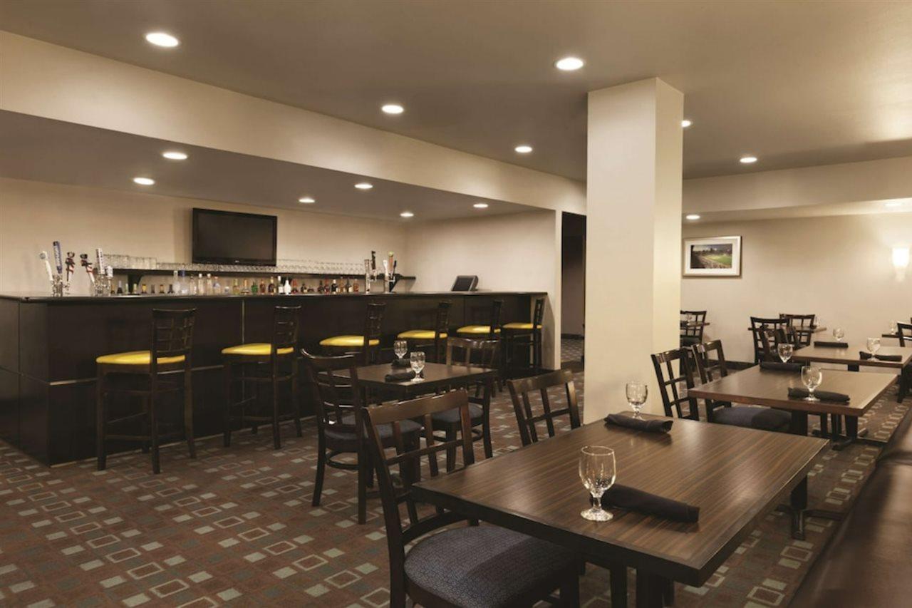 Radisson Conference Center Hotel Fresno