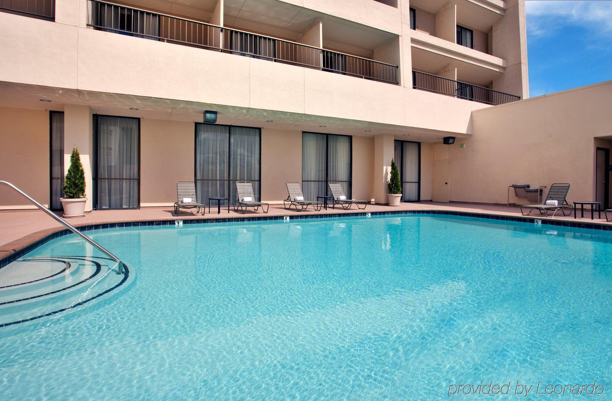 Radisson Conference Center Hotel Fresno