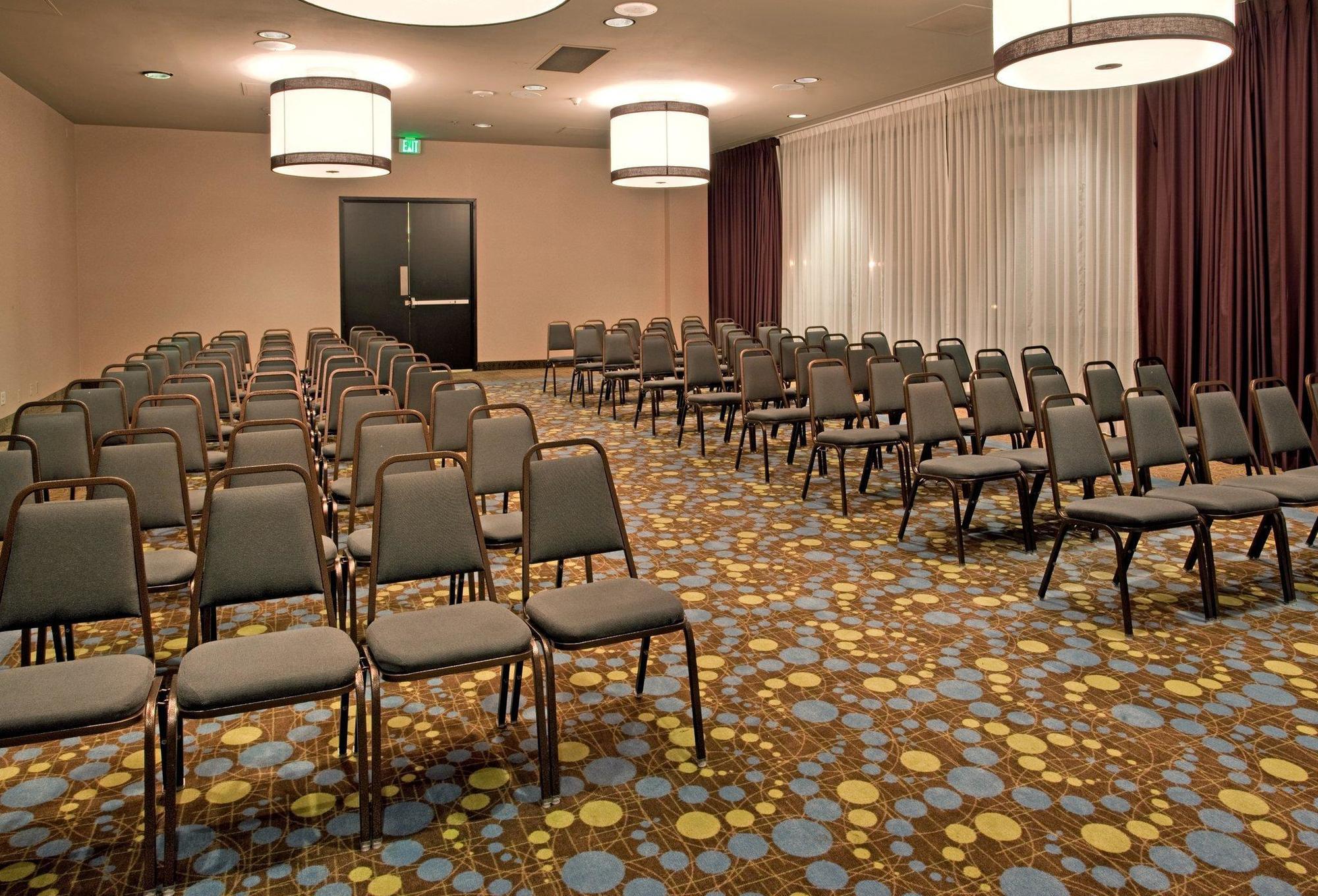 Hotel Radisson Conference Center